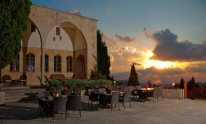 Hotels in Beit Al Dine